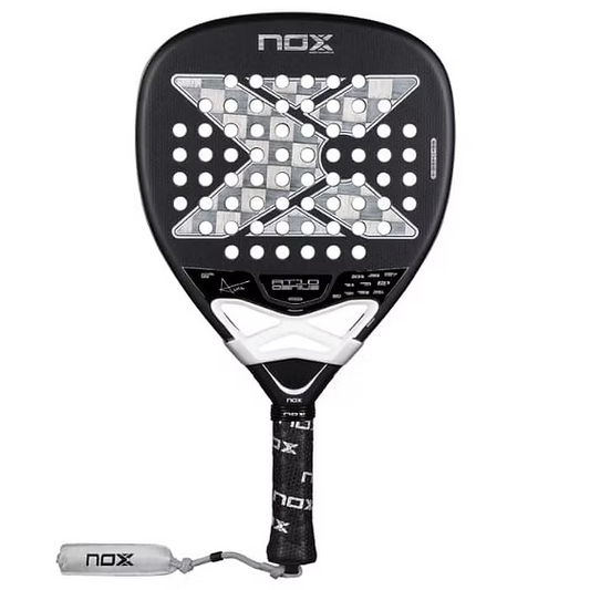 Pala NOX AT10 Genius Attack 18K 2026 vista frontal