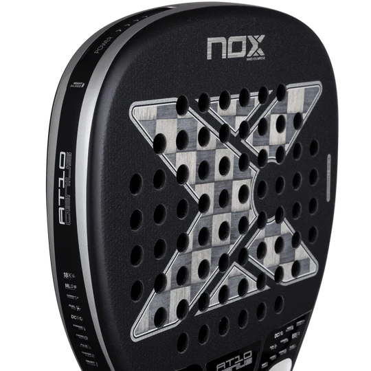 Pala NOX AT10 Genius Attack 18K 2026 arenoso